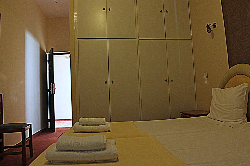 Hotel Drosia Мессиния Экстерьер фото