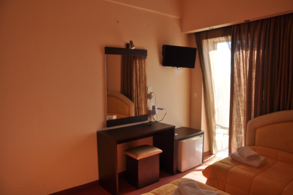 Hotel Drosia Мессиния Экстерьер фото