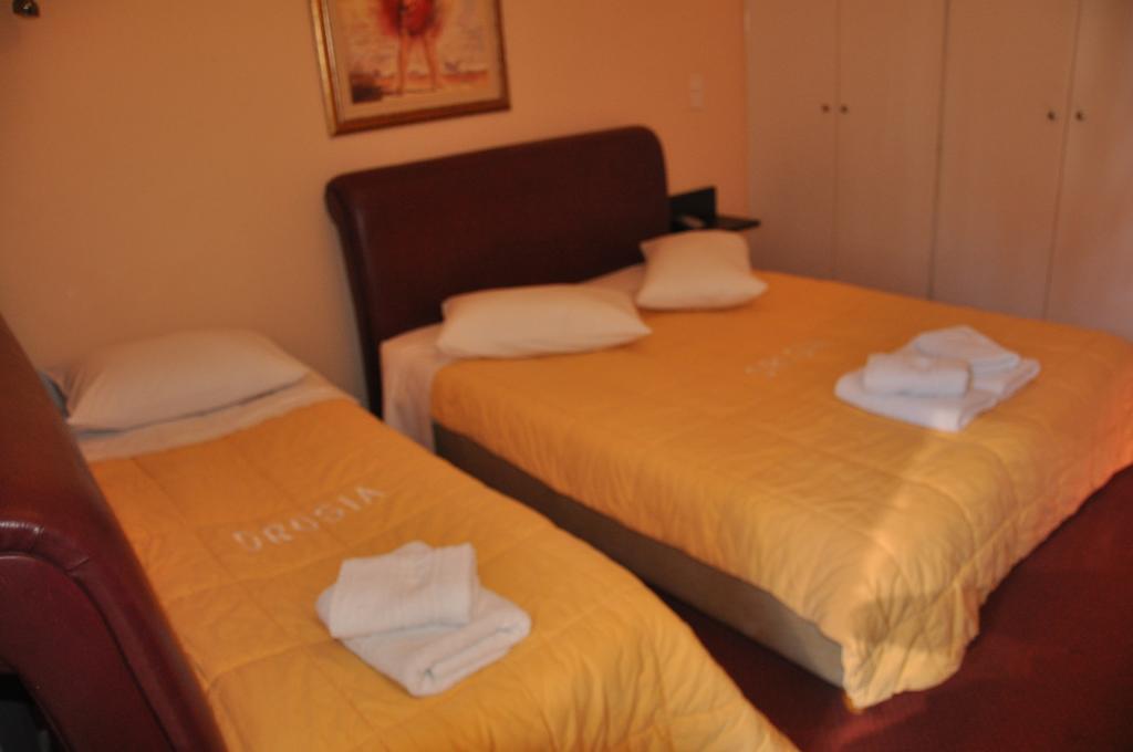Hotel Drosia Мессиния Экстерьер фото